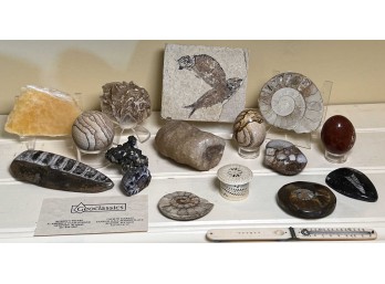 COLLECTION of MINERAL SPECIMAN ETC