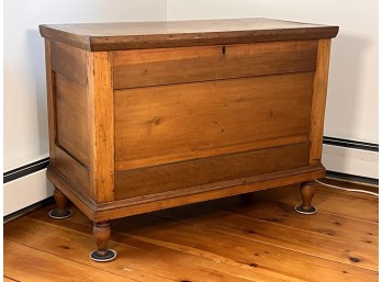 ANTIQUE PINE LIFT TOP BLANKET CHEST