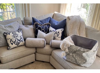 GROUPING OF QUALITY THROW PILLOWS, BLANKETS, ETC