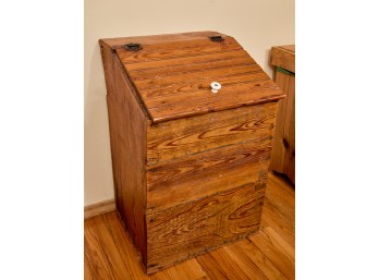 COUNTRY SLANT TOP BIN with LAP BOARD LID