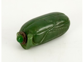CHINESE CARVED JADE GOURD FORM SNUFF BOTTLE