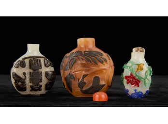 (3) CHINESE GLASS OVERLAY SNUFF BOTTLES
