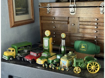 JOHN DEER COLLECTIBLES