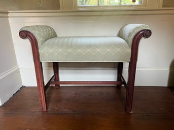 CHIPPENDALE STYLE MAHOGANY WINDOW SEAT