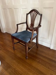 CHIPPENDALE STYLE SHEILD BACK MAHOGANY SIDE CHAIR