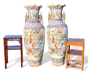 PAIR OF MONUMENTAL CHINESE ROSE MEDALLION URNS