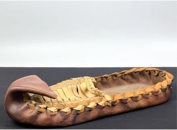 OVERSIZED VINTAGE HANDMADE LEATHER MOCCASIN