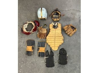 LOT OF VINTAGE YOUTH SPORTING EQUIPMENT