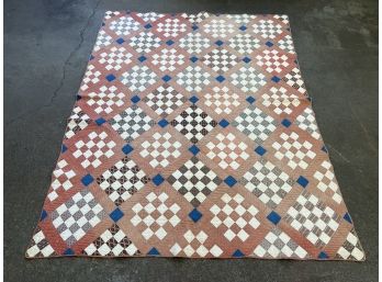 HANDMADE PATCHWORK QUILT w CHECKERBOARD MOTIF