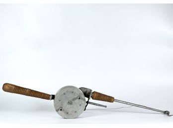 VINTAGE JAMES E. AITKEN DEEPWATER FISHING POLE