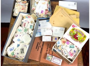 LARGE GROUPING OF VINTAGE STAMPS