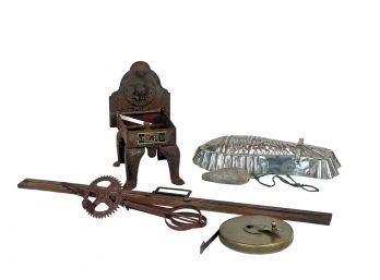 GROUPING of DECORATIVE OBJECTS