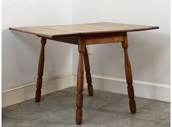 DROP-LEAF MAPLE BREAKFAST TABLE