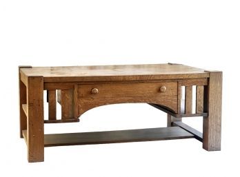 ARTS AND CRAFTS QUARTER SAWN OAK COFFEE TABLE