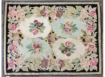 HOOKED AREA RUG w FLORAL DECORATION