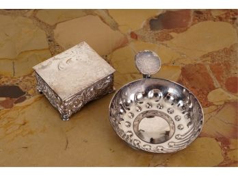 NICE QUALITY SILVER PLATED ASHTRAY & RING BOX