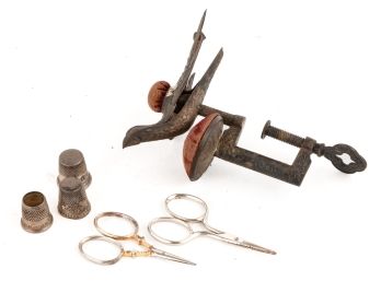 ANTIQUE SEWING BIRD, (3) STERLING SILVER THIMBLES