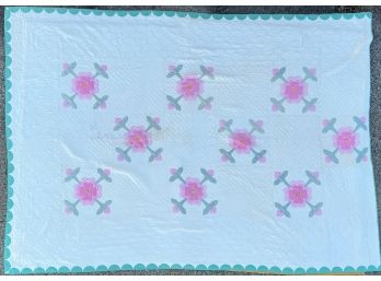 ANTIQUE HANDMADE FLORAL QUILT