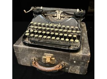 VINTAGE CORONA PRFESSIONAL TYPEWRITER
