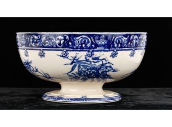 VINTAGE DOULTON BURSLEM BLUE & WHITE FOOTED BOWL