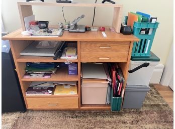 COMPUTER DESK