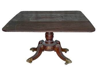 AMERICAN CLASSICAL MAHOGANY BREAKFAST TABLE