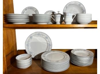 MIKASA CHINA SERVICE For (10) PLUS