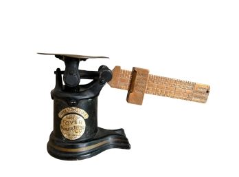 CUTE FOYER CAST IRON and BRASS  POSTAL SCALE