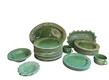 LOT PORTUGESE BORDALLO PINNEIRO DISHWARES