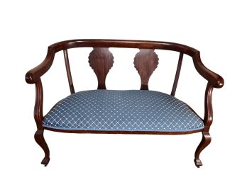 ART NOUVEAU UPHOLSTERED MAHOGANY SETTEE