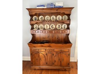 COLONIAL REVIVAL SOLID PINE DRY SINK / HUTCH