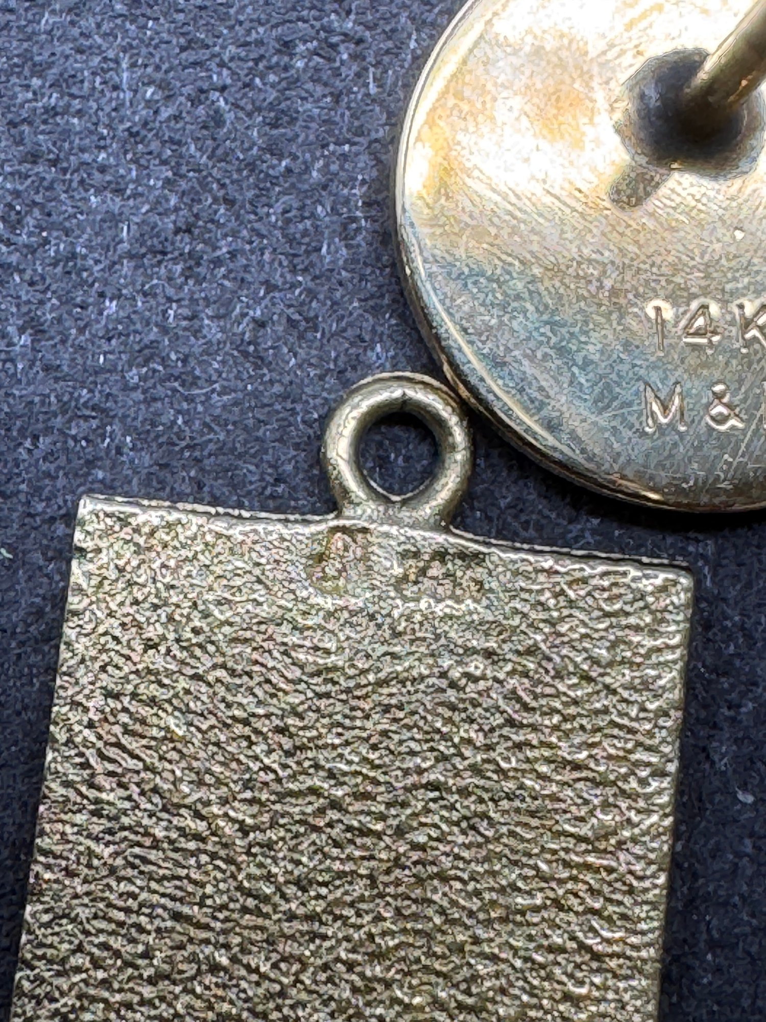 14k Gold Pins (4.62g) (BG) #7333 | Auctionninja.com