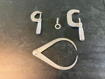 Micrometer Caliper Set