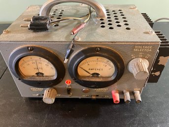 Voltage & Amp Meter