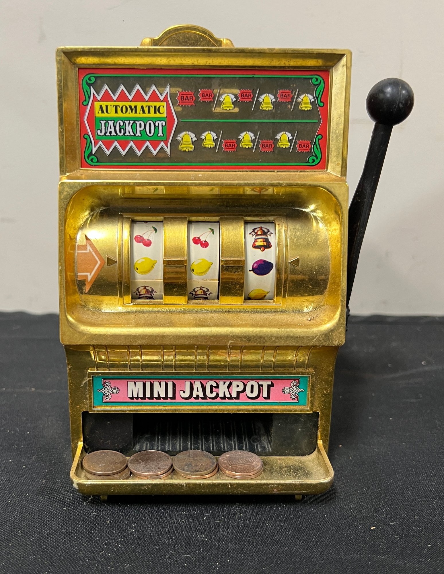 41. Vintage Waco Golden Jackpot Mini Slot Machine Toy #10933