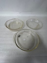 8. Pyrex Dishes (3)