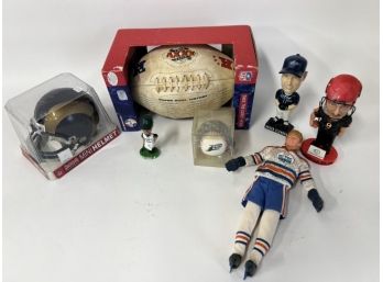 39. Sports Collector's Lot. Baseball, Hockey, Football (7)