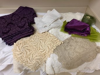 Place Mats And Tablecloths