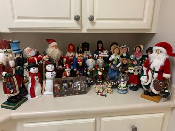 Nutcrackers & Carolers