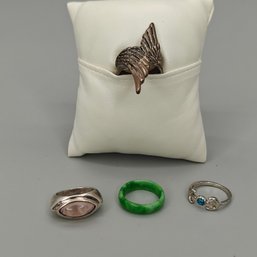 Lot Of 4 Fashion Rings