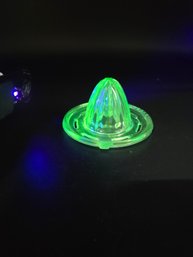 Vintage Green Citrus Reamer/collectible Uranium Glass