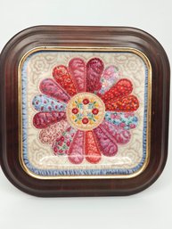 1995 Bradford Exchange The Dresden Plate Quilt Pattern Collectable Plate With Wooden Frame