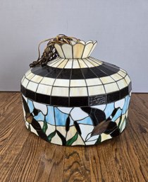 Tiffany-style Stained Glass Pendant Light