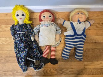 Classic Lineup Of Vintage Soft Sculpture And Cloth Dolls