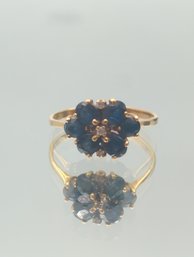 18K Yellow Gold Flower Cluster Ring With Blue Stones  Size 7- 2.19g