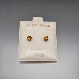 14k Yellow Gold Round Citrine Stud Earrings