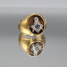 Vintage Karatclad 18KT H.G.E. Men's Freemason Masonic Ring - Size 10