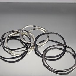 Set Of 6 Modern Bangle Bracelets - Mixed Metallic Silver And Matte Black Finish