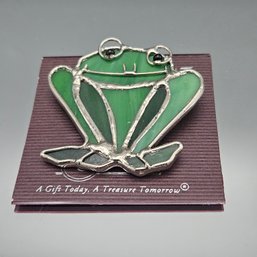 Vintage Stained Glass Frog Pin Brooch - Green Art Glass With Silver Tone Solder