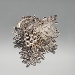 Vintage Silver Tone Filigree Grape Vine & Leaf Brooch/Pin